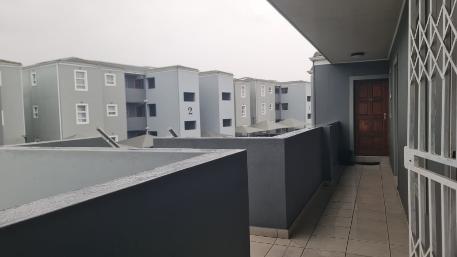 To Let 2 Bedroom Property for Rent in Hagley Western Cape